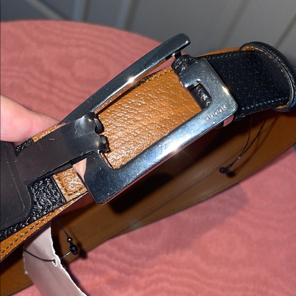 New Men's Gucci two-toned belt